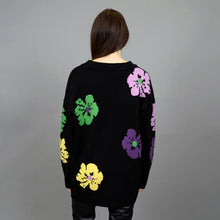 Load image into Gallery viewer, Flower Stitch Cardigan
