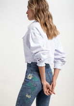 Load image into Gallery viewer, Flower Power Jeans
