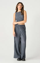 Load image into Gallery viewer, Venice Pleated Pant
