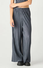 Load image into Gallery viewer, Venice Pleated Pant
