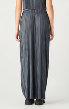 Load image into Gallery viewer, Venice Pleated Pant
